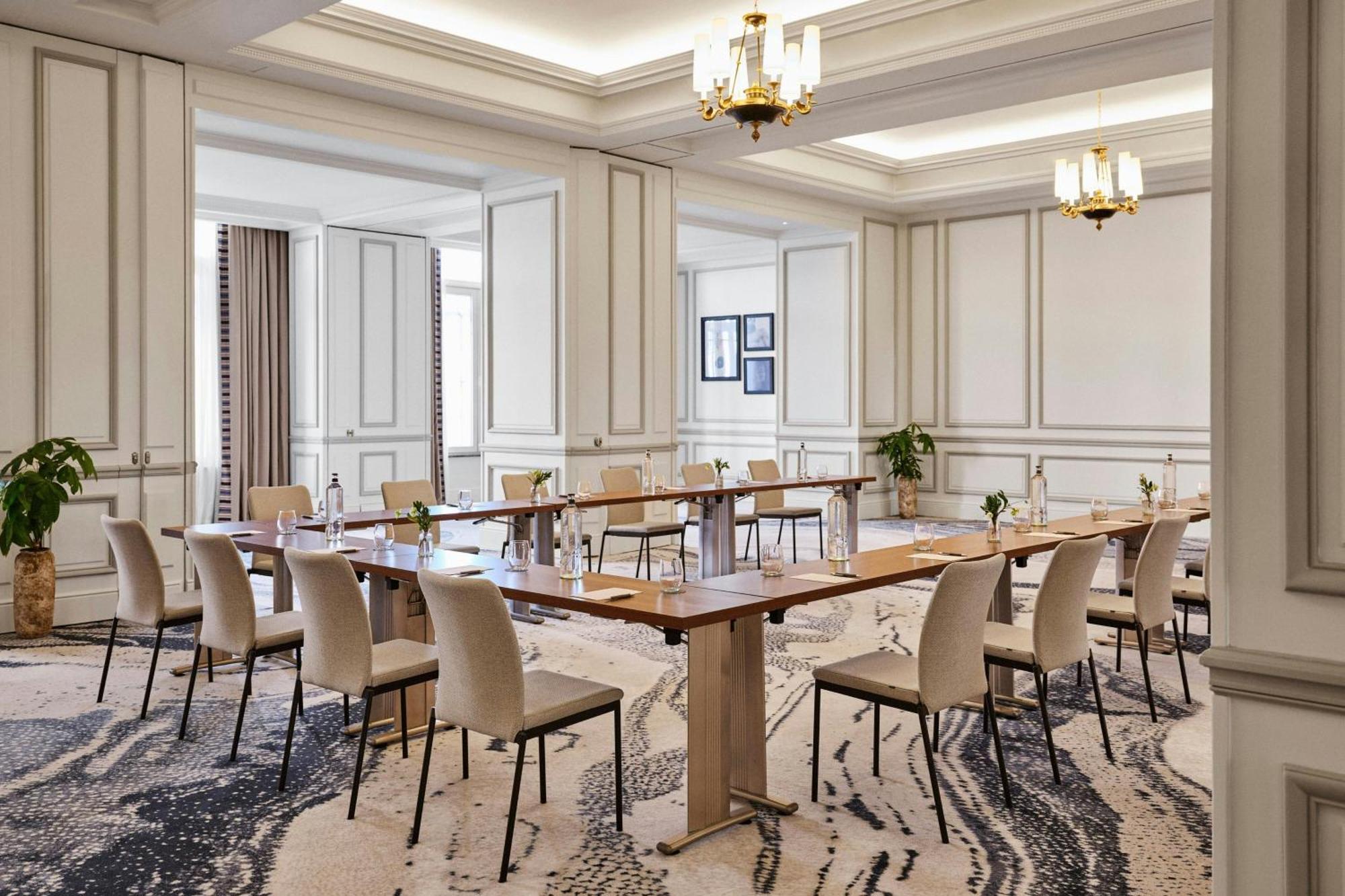 The Palace, A Luxury Collection Hotel, Madrid Exterior photo